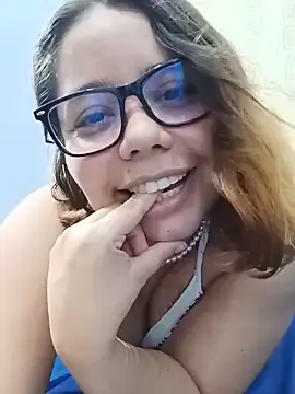 Free Porn Cam with saenz_eymi - Stripchat