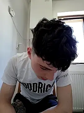 Free Porn Cam with denysio89 - Stripchat