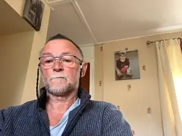 Watch Live Sex Cams with Moonraker64 - Stripchat