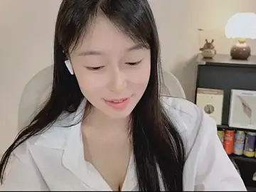 Live Porn with Onechestnut - Stripchat