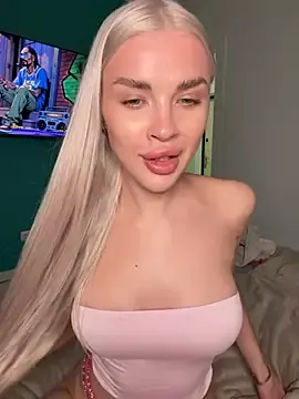 Watch Live Sex Cams with socandyeva - Stripchat