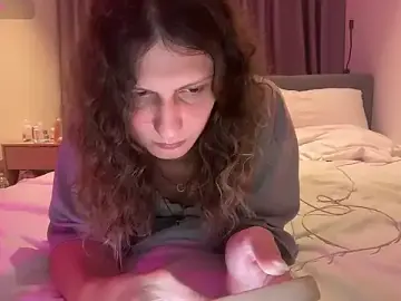 Live Porn with AlicePinkhead - Stripchat