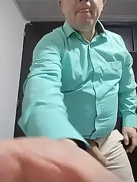 Free Porn Cam with BigCristh79 - Stripchat