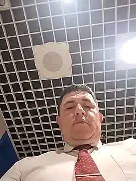 Live Sex with BigCristh79 - Stripchat