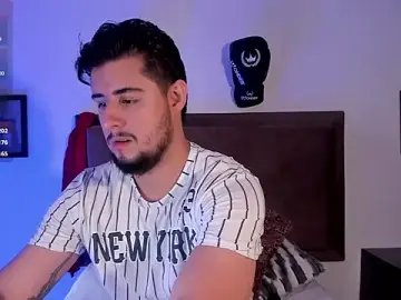 Adult Webcams with ryan_evannss - Stripchat