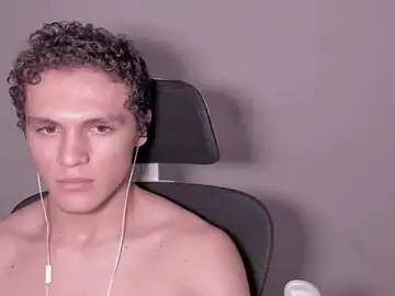 Free Porn Cam with laurent_nova - Stripchat
