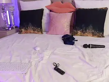 Adult Video Chat with AnnaKarinaX - Stripchat