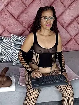 Watch Live Sex Cams with Merybeks - Stripchat