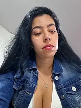 Best live sex cam show with Luianna - Stripchat