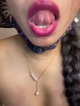 Sex Cam with Berry_blossom - Stripchat