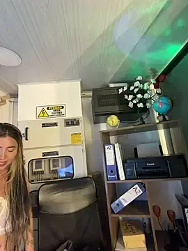 Sex Cam with ManuelaVeeleez - Stripchat