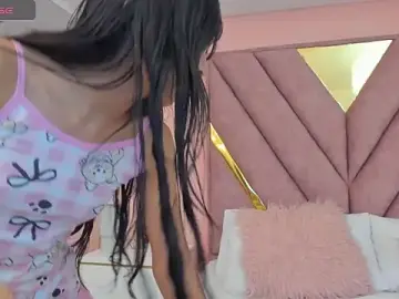 Live Sex with chloe_larson - Stripchat