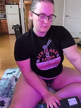 Watch Live Sex Cams with lillythotz - Stripchat