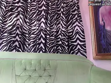 Adult Video Chat with mia_beatles - Stripchat