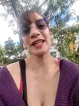 Live Porn with agyness_bell - Stripchat