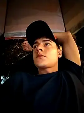 Nude Webcam with attractive-sexx - Stripchat