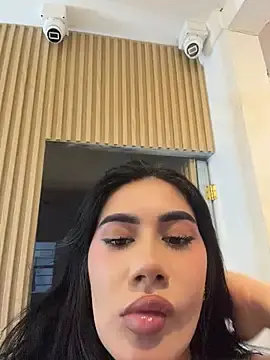 Live Sex Cam with clarachanelricek - Stripchat