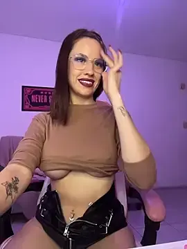 Adult Webcam with LolaSB - Stripchat