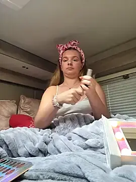 Live Porn with VanLifeVixen - Stripchat