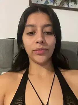 Nude Webcam with BrittanyDiaz - Stripchat