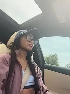 Watch Live Sex Cams with Princessssbby - Stripchat