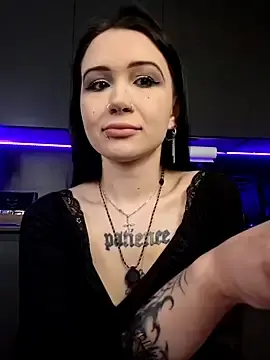 Adult Webcams with Heather_Ivy - Stripchat