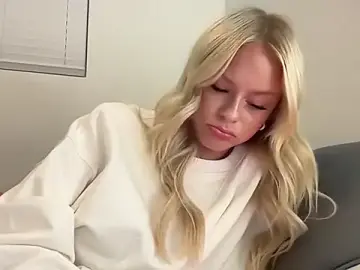 Adult Webcams with kenziesmithh - Stripchat