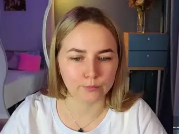 Live Sex Cam with Mira_Mermayd - Stripchat