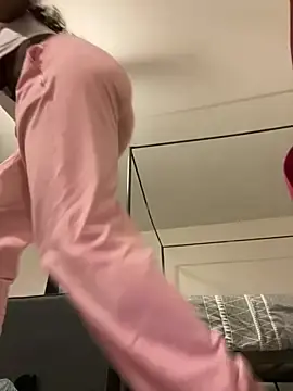 Live Sex Cam with mochakaia - Stripchat