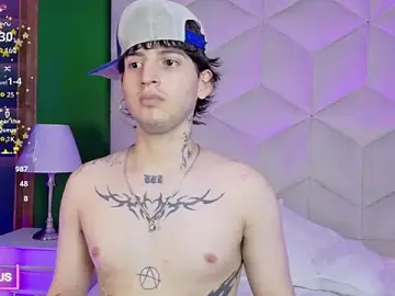 Live Sex Cam with sett_and_gwen - Stripchat