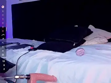 Nude Webcam with JuanCamiilo_66 - Stripchat