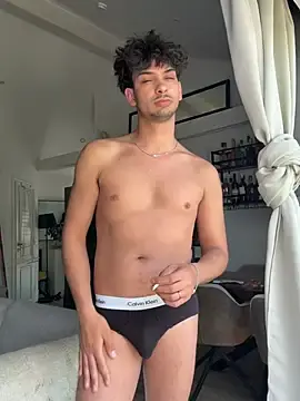 Sex Chat with Gipsyboysteve - Stripchat