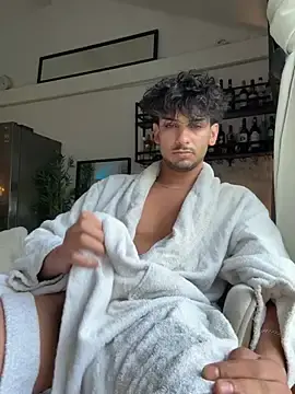 Best live sex cam show with Gipsyboysteve - Stripchat