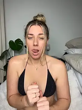 Best live sex cam show with Aussielulu - Stripchat