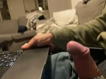 Private Sex Chat with juicyprecumboy - Stripchat