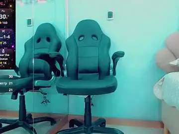 Live Sex Cam with EmilyySaenz - Stripchat