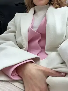 Adult Video Chat with -AngelAri- - Stripchat