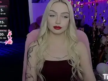 Live Sex Cam with LinaLirian - Stripchat