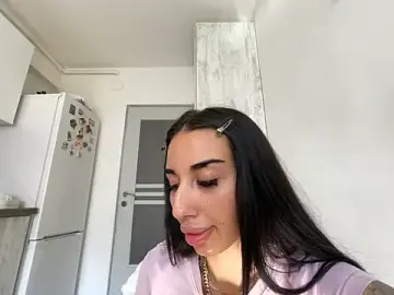 Sex Cam with BlueEyes_BB - Stripchat