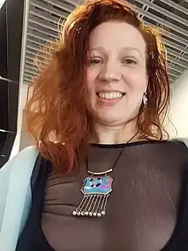 Sex Cam with Exhibitionsplit - Stripchat