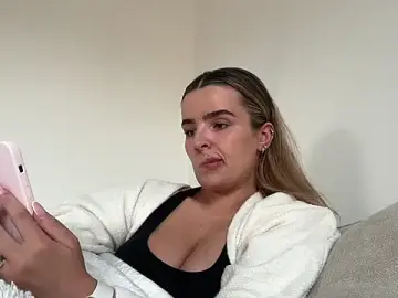 Adult Webcams with maisiesmithx - Stripchat