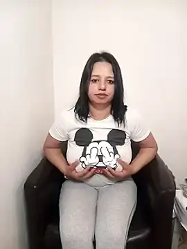 Adult Webcams with roxana_e43 - Stripchat