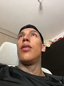 Free Porn Cam with sendfer - Stripchat