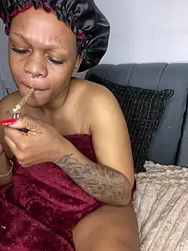 Live Porn with BonnyMolhada - Stripchat