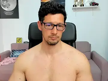 Sex Cam with BrutusK08 - Stripchat