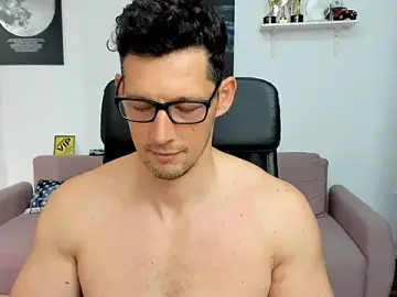 Watch Live Sex Cams with BrutusK08 - Stripchat