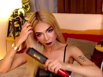 Best live sex cam show with CelestinaMarquez0427 - Stripchat