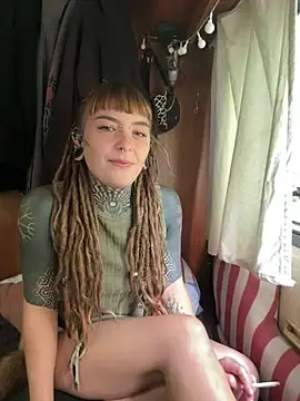 Adult Webcams with HornyHippy1 - Stripchat