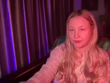 Adult Webcams with BikiHellena - Stripchat