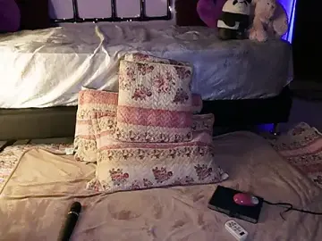 Sex Cam with AriaMoonLight - Stripchat